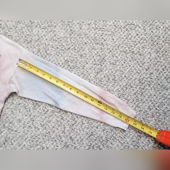 Amaryllis Womens (Size M) Pastel Tie-Dyed V-Neck Sweater w/ Floral Embroidery - Picture 12 of 15